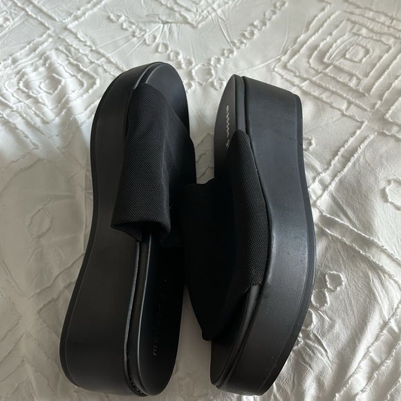 Madden girl platform sandals - Picture 2 of 3